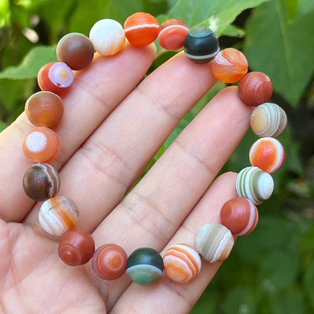 10mm stretchable banded matt freeform Yanyuan agate‎ bracelet